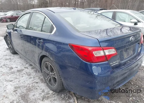 2015 Subaru Legacy 2.5I Premium z USA, uszkodzony, nr VIN 4S3BNAC68F3075651